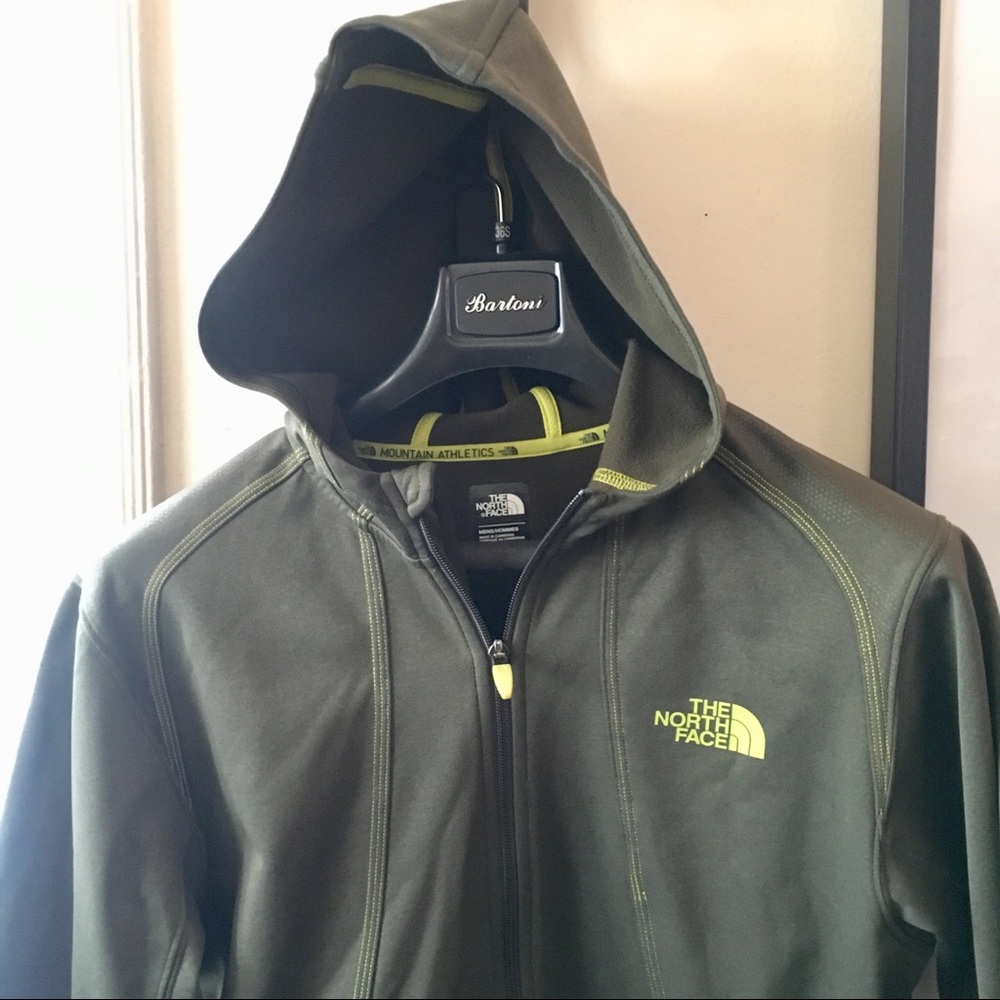 NORTH FACE-Mountain Athletics Zip Hoodie MED